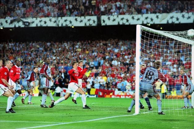 Ole Gunnar Solskjaer scores the winning goal for United . Manchester United 2:1 Bayern Munich, Champions League Cup Final, 26 05 1999. Barcelona. 