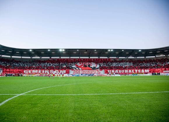 Fanblock Hallescher FC Halle - Stadioneinweihung mit Eröffnungsspiel im Erdgas Sportpark Halle Saale - Deutschland, 20.09.2011