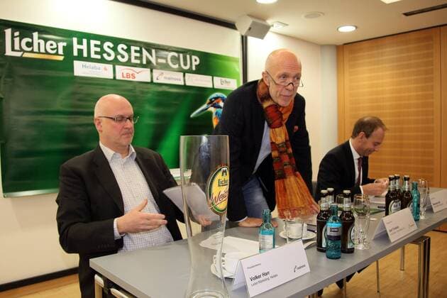Organisator Gert Trinklein zwischen Volker Harr (HeLaBa) und Alexander Zell (Mainova)