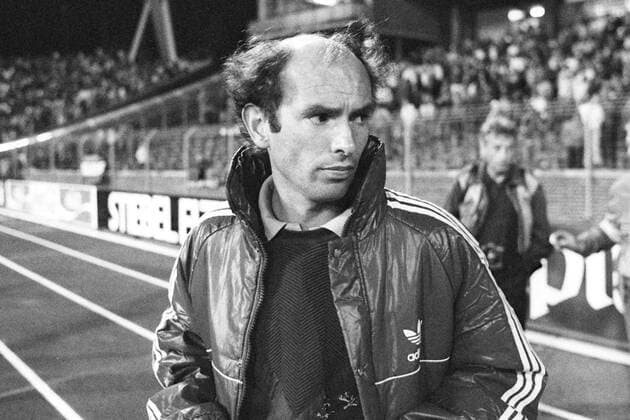 Aus 2. BL Saison 1986 1987 in Hannover - Trainer Johannes Linssen (Fortuna Köln)