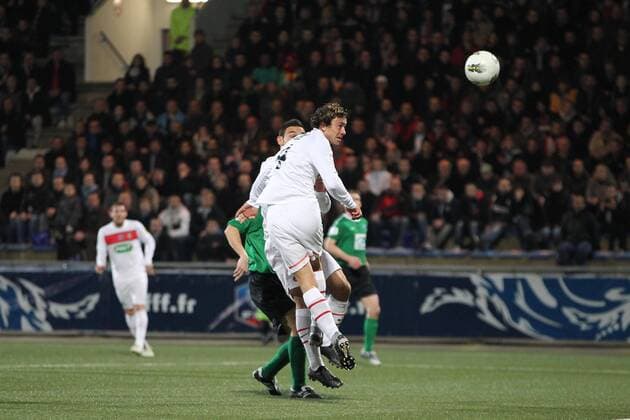 But Diego Lugano ( PSG ) Football : Locmine Paris SG - Coupe de France - OUESTMEDIAS 