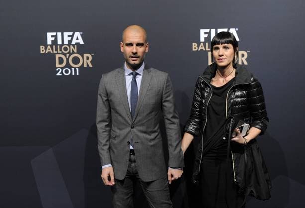 Fussball International FIFA Ballon d Or Zürich Weltfussballer 2011 09.01.2012 Trainer Josep - Pep - Guardiola (li, Barca) mit Frau Christina Serra 