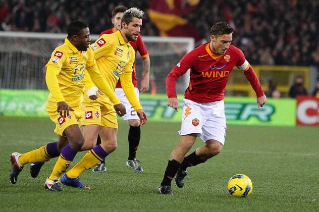 11.01.2012. Rome, Italy. FRANCESCO TOTTI In action during the Tim Cup 2012 match between AS Roma vs Fiorentina, played in the Stadio Olimpico. Roma won the game by a score of 1-0. xEmanuelexPennacchiox  ActionPlus11232813