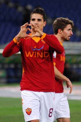 11.01.2012. Rome, Italy. COPPA ITALIA 2011 2012 ROMA versus FIORENTINA. ERIK LAMELA gives the love sign to his fans in the crowd. xKEYPRESSMEDIAx  ActionPlus11232817