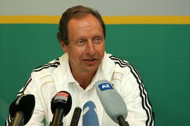 14.01.2012, Pressekonferenz im Rahmen der Halbzeit-Tagung der DFB-Schiedsrichter. Helmut Krug (Schiedsrichter-Kommission).
