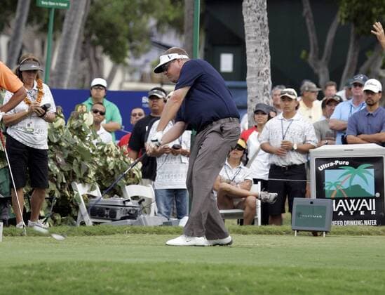 January 14, 2012: Carl Pettersson tees off during the third round of the PGA Golf Herren Sony Open at the Waialae Country Club in Honolulu, HI. PGA Golf Herren Golf: 2012 Sony Open - ZUMAc04