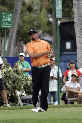 January 14, 2012: Pat Perez tees off during the third round of the PGA Golf Herren Sony Open at the Waialae Country Club in Honolulu, HI. PGA Golf Herren Golf: 2012 Sony Open - ZUMAc04