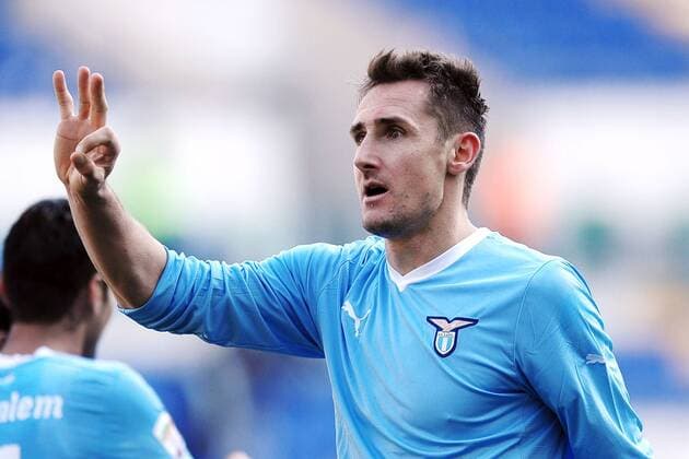 Miroslav Klose goal celebration Roma 15 01 2012 Stadio Olimpico Football Calcio 2011 2012 Serie A - Lazio Rom vs. Atalanta Bergamo - andreaxstaccioli