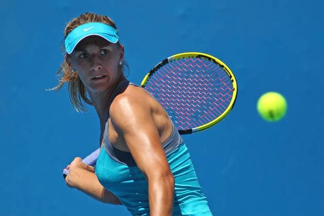 Lesia Tsurenko, RUS, in the first round of 2012 Tennis Australian Open in Melbourne, 16 01 2012 -