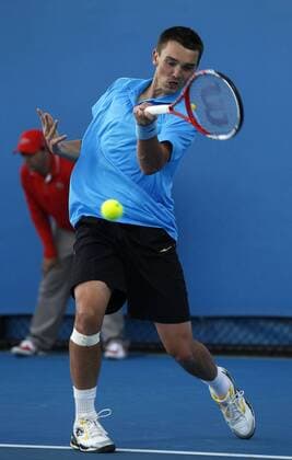 Australian Open 2012, Melbourne Park,ITF Grand Slam Tennis Tournament,Andreas Beck (GER) Aktion,Einzelbild,Ganzkoerper,Hochformat,