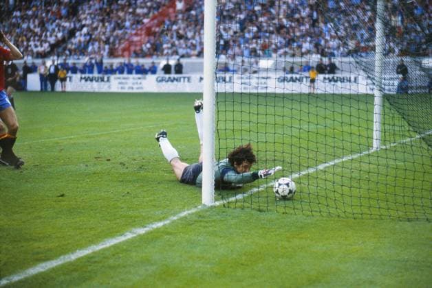 Fußball, EM Finale 1984 in Paris, Frankreich - Spanien Luis Arconada - France vs. Spain - The European Championships Final 1984. Paris, France 27 06 84. 
