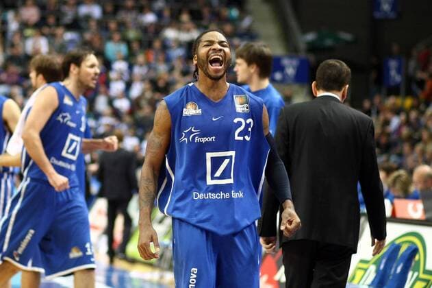 Quantez Robertson (Frankfurt) enttäuscht Fraport Skyliners - LTi Giessen, 1. Basketball Bundesliga 2011 2012