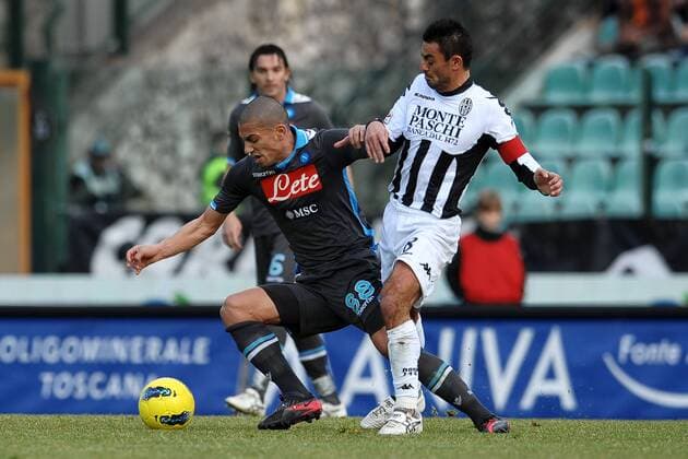 Gökhan Inler Napoli, Simone Vergassola Siena - Siena, 21 01 2012 - Serie A 2011 2012 - AC Siena vs SSC Napoli andreaxstaccioli