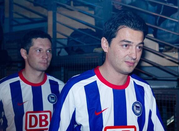 Ante Covic (re.) und Pal Dardai (Hertha BSC Berlin) - FlexStrom Cup 2012 in der Max Schmeling Halle Berlin - 14.01.2012,Deutschland,Fußball,Mann,Männer