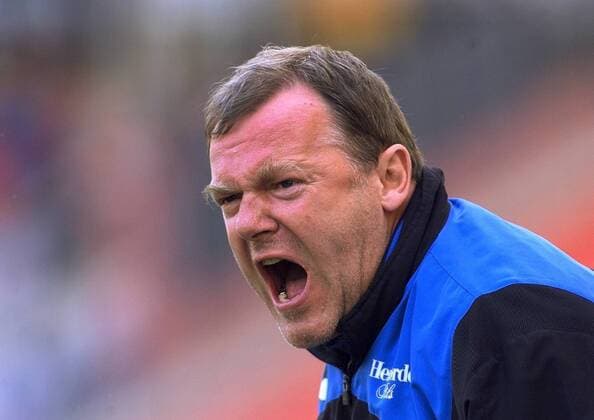 FUßBALL VFB STUTTGART - ARMINIA BIELEFELD : Trainer Hermann Gerland
