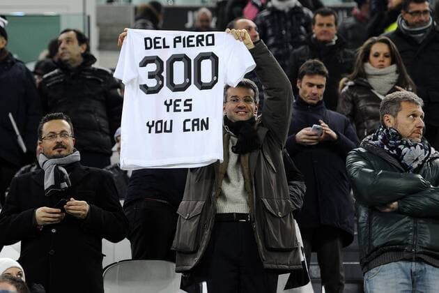 Torino 24 01 2012 - coppa Italia Juventus Turin Fan traut Del Piero die 300 Toremarke zu 