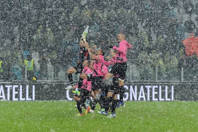 Turin, 28.01.2012 - Serie A 2011 2012 - Schlussjubel Juventus Turin - xHOCHxZWEIx xItalyxPhotoxPressx 