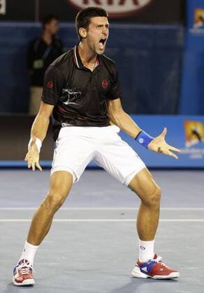 Australian Open 2012, Melbourne Park,ITF Grand Slam Tennis Tournament, Novak Djokovic (SRB) jubelt nach seinem Sieg,Jubel,Emotion,Einzelbild, Ganzkörper,Hochformat