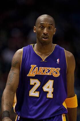 January 28, 2012 Milwaukee, WI. Bradley Center..Los Angeles Lakers Kobe Bryant 24 had 27 points and 9 assists against the Milwaukee Bucks tonight..Los Angeles Lakers lost to the Milwaukee Bucks 89-100. Mike McGinnis CSM. NBA Basketball Herren USA 2012: Lakers vs Bucks JAN 28 - ZUMAcc9