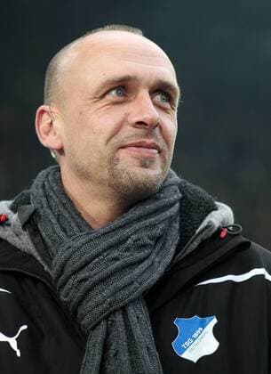 Samstag 28.01.2011, 1. Bundesliga Saison 11 12 - 19. Spieltag in Dortmund, BV Borussia Dortmund - TSG 1899 Hoffenheim (BVB - TSG) 3:1, Trainer Holger Stanislawski (TSG) DeFodi001