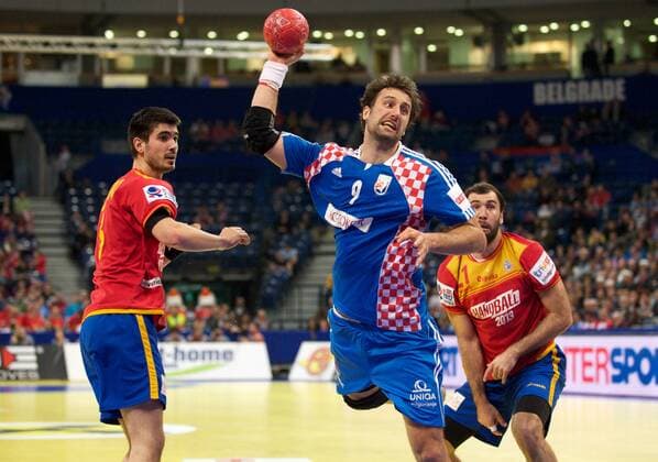 Handball Belgrad (SRB) 29.01.2012 Europameisterschaften der Herren Männer 2012 Spiel um Platz 3 Kroatien (CRO) - Spanien (ESP) Igor Vori (Kroatien, No.09)