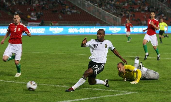 Fussball Nationalmannschaft Ungarn - Deutschland Cacau ( Deut ) erzielt das 3: 0