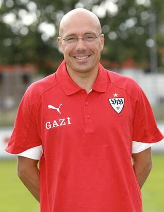 Fussball 3.Liga VFB Stuttgart II Porträt Fototermin Saison 2010 2011 Trainer Jürgen Seeberger