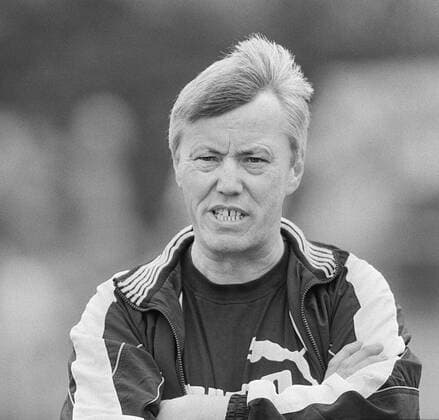 Fußball, Trainerhistorie KSV Hessen Kassel von 1964 bis heute MOORS Hans Werner Trainer Hessen Kassel