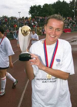 Fussball Frauen Europameisterschaft Endspiel in Ul Deutschland - Schweden 1 : 0 Jubel Deutschland Claudia Müller , Schützin des Golden Goal