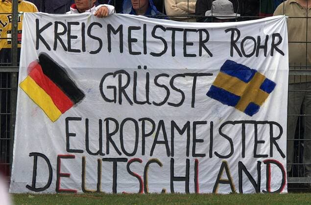 Fussball Frauen Europameisterschaft Endspiel in Ulm Deutschland - Schweden 1 : 0 Feature Fans Zuschauer