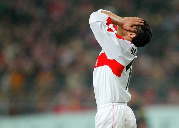 Fussball UEFA Cup Achtelfinale Rueckspiel VFB Stuttgart vs. Celtic Glasgow v.l. Krassimir Balakov