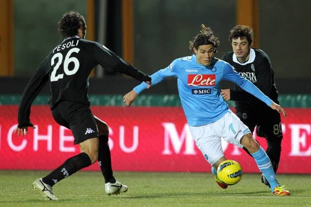 Edinson Cavani (Napoli) Matteo Contini (Siena) AC Siena vs. SSC Napoli Tim Cup Coppa Italia 2011 2012 lucaxpagliaricci