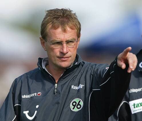 Fussball DFB-Pokal 1. Runde VFL Kirchheim vs. Hannover 96 v.l. Trainer Ralf Rangnick (96)