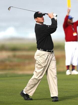 February 10, 2012: SF 49ers Head Coach Jim Harbaugh in action during the second round of the AT&T Pebble Beach Pro-Am at the Monterey Peninsula Country Club in Pebble Beach, CA. David Godinez Cal Media PGA Golf Herren 2012: AT&T Pebble Beach Pro-Am FEB 10 - ZUMAcg4