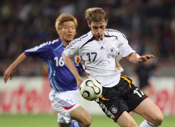 Fussball Weltmeisterschaft FIFA WM 2006 Freundschaftsspiel, Vorbereitungsspiel in Leverkusen Deutschland - Japan: rechts Per Mertesacker (Deutschland)