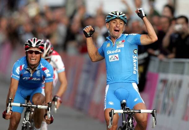 Radsport Radrennen Rad WM 2007 UCI Straßenrad Weltmeisterschaft Stuttgart 2007 Strassenrennen Elite Männer : v.l. 2. Platz Alexandr Kolobnev (RUS) , Sieger Paolo Bettini (ITA)