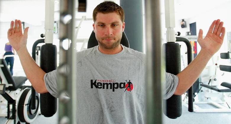 Handball Daniel Stephan TBV Lemgo absolviert Reha in Moessingen Reutlingen