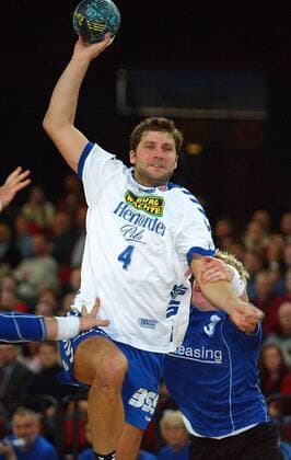 Handball VfL Pfullingen vs. TBV Lemgo v.l. Daniel Stephan (TBV), Alexander Trost (VfL)