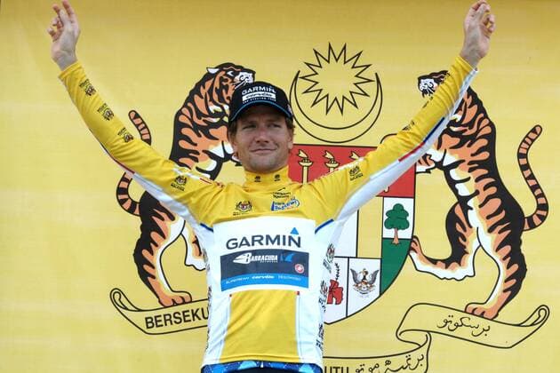David ZABRISKIE ( USA Garmin - Barracuda ) gewinnt den Auftakt der Langkawi Rundfahrt im Zeitfahren über 20.3 km in Putrajaya und übernimmt das gelbe Trikot des Gesamtführenden der Rundfahrt - quer - Freude - Podium - Event: Tour of Langkawi - Tour de Langkawi - Le Tour de Langkawi 2012 - 1 Etappe Zeitfahren - Stage 1 Individual Time Trial - Putrajaya 20.3 km - Location: Putrajaya - Malaysia - Asien - Asia - Datum: 24.02.2012 - Contact