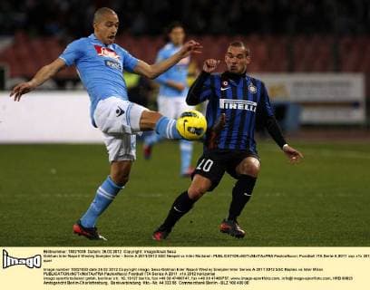 Gökhan Inler Napoli Wesley Sneijder Inter - Serie A 2011 2012 SSC Neapel vs Inter Mailand - PaoloxNucci