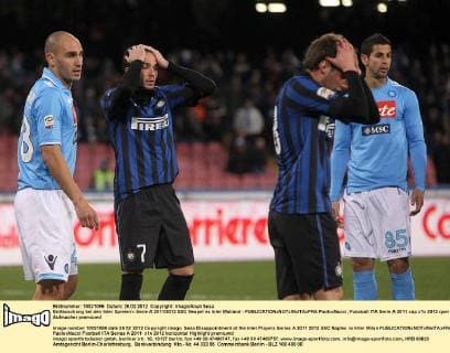 Enttäuschung bei den Inter Spielern- Serie A 2011 2012 SSC Neapel vs Inter Mailand - PaoloxNucci