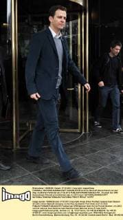 FUSSBALL NATIONALMANNSCHAFT SAISON 201 2012 Oliver Bierhoff (Deutschland) auf dem Weg ins Bremer Parkhotel am 27.02.2012 