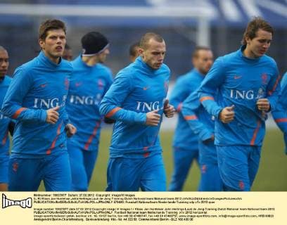 (L-R) Klaas Jan Huntelaar,John Heitinga,Luuk de Jong Training Dutch National team National team 2012 xVIxWJxDijkdrentx xOrangexPicturesxIVx 579490