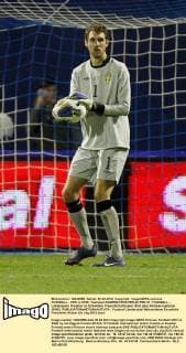 FUSSBALL - CRO vs SWE, Testspiel ZAGREB,KROATIEN,29.FEB.12 - FUSSBALL - Länderspiel, Kroatien vs Schweden, Freundschaftsspiel. Bild zeigt Andreas Isaksson (SWE). 