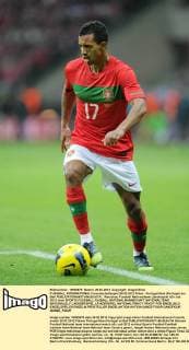 FUSSBALL INTERNATIONAL Freundschaftsspiel 29.02.2012 Polen - Portugal Nani (Portugal) am Ball 
