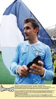 Esultanza di Miroslav Klose a fine partita - AS Rom vs Lazio Rom - 2011 2012 Serie A andreaxstaccioli