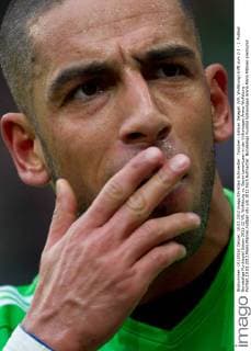 Torjubel - Ashkan Dejagah (VFL Wolfsburg) trifft zum 2-1 - 1. Fußball Bundesliga Punktspiel Saison 2011-12 VFL Wolfsburg vs. Bayer Leverkusen in der Volkswagen Arena Wolfsburg - Portrait,10.03.2012,Mann,Männer,Fußball