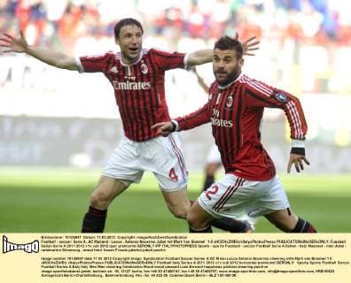 Football - soccer: Serie A, AC Mailand - Lecce , Antonio Nocerino Jubel mit Mark Van Bommel 1-0 xHOCHxZWEIx xItalyxPhotoxPressx 