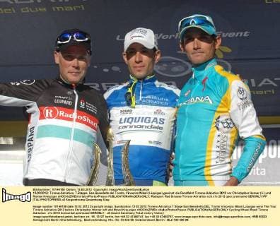 13 03 2012; Tirreno-Adriatico, 7.Etappe, San Benedetto del Tronto, Vincenzo Nibali (Liquigas) gewinnt die Rundfahrt Tirreno-Adriatico 2012 vor Christopher Horner (li.) und Roman Kreuziger xHOCHxZWEIx xItalyxPhotoxPressx 