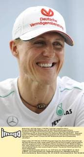 Michael SCHUMACHER (GER),Mercedes GP Petronas,Einzelbild,angeschnittenes Einzelmotiv,Portraet,Portrait,Porträt,lacht,lachen, lachend,optimistisch,gutgelaunt. Formel 1,Qualifying zum GP von Australien,Grand Prix Melbourne,Albert Park,Saison2012,